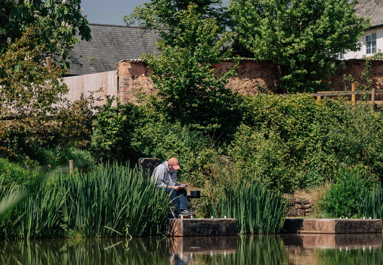 fishing lake at yeatheridge caravan park devon